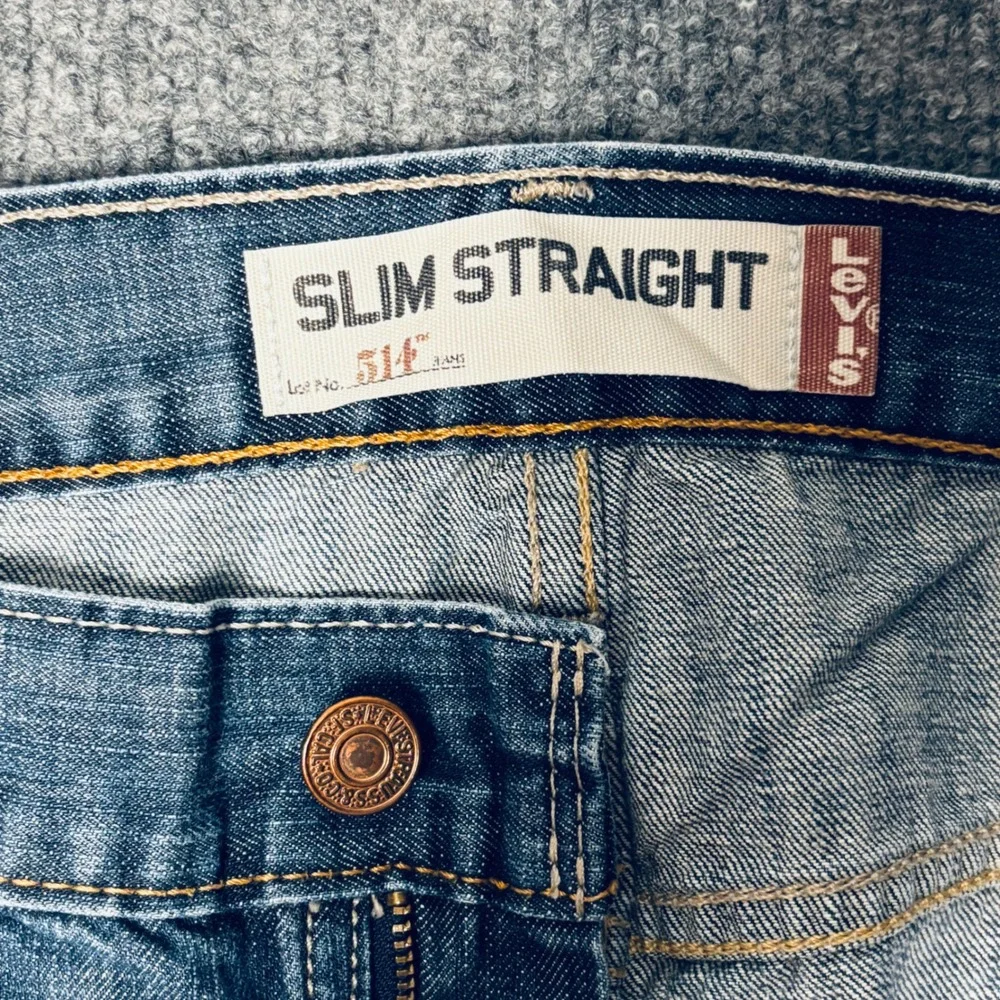 Levis 514 Slim Straight Jeans Mens 42x30 Blue Denim Medium Wash‎